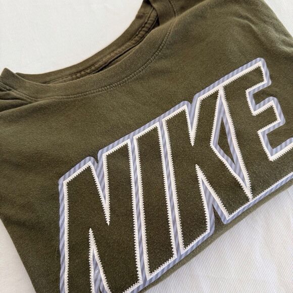 Nike Shirt Men Large Adult Olive Green White Spell Out Crewneck Casual Tee - Picture 1 of 11